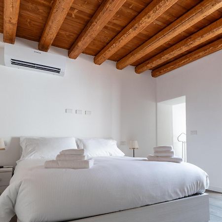 Piazza Del Lago Suites Μενάτζιο Εξωτερικό φωτογραφία