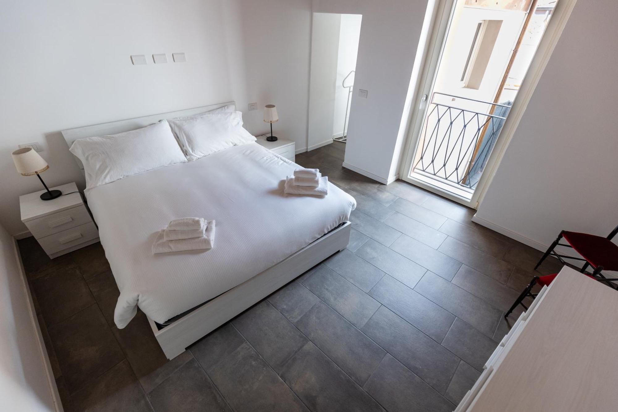 Piazza Del Lago Suites Μενάτζιο Εξωτερικό φωτογραφία