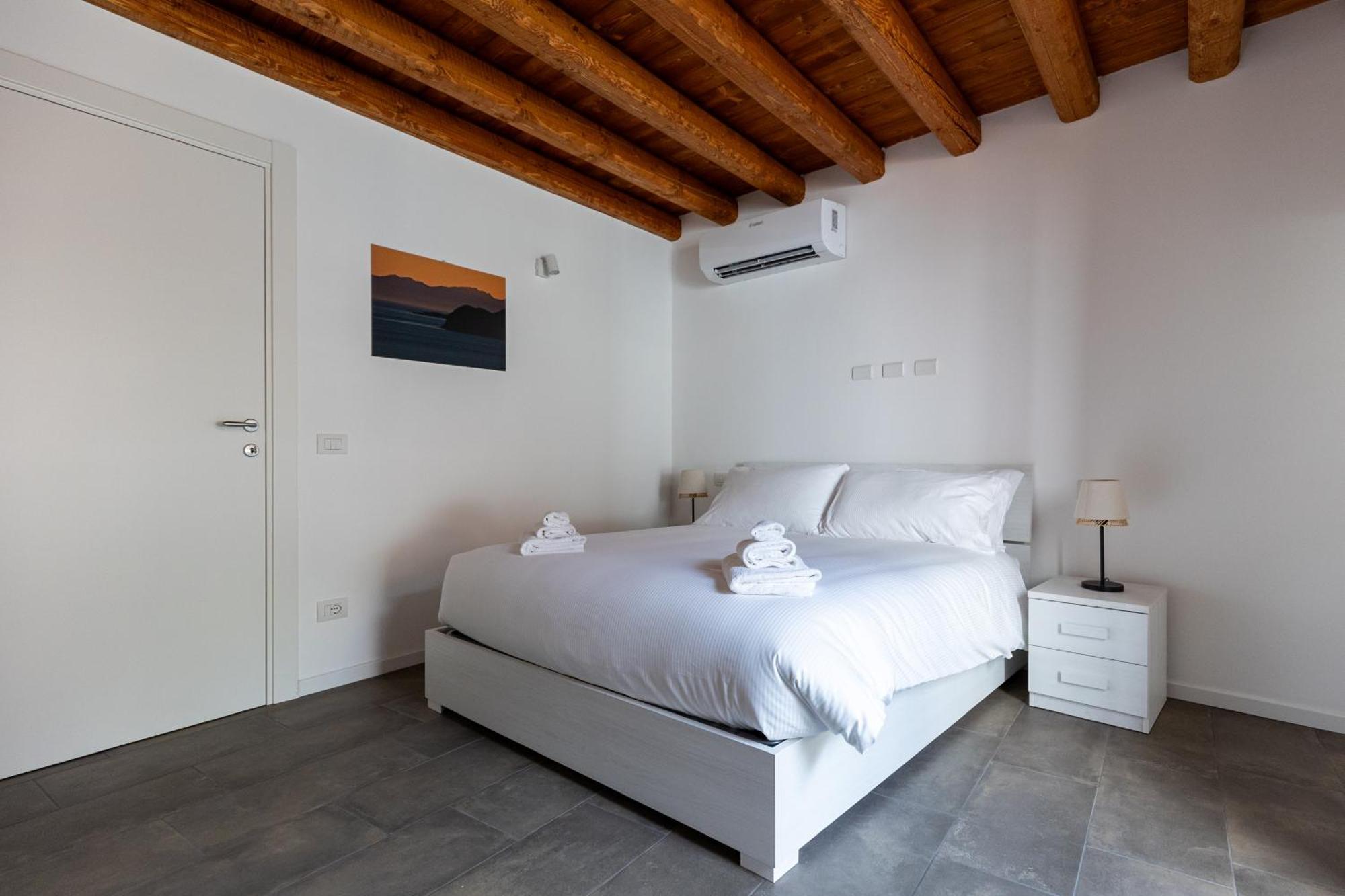 Piazza Del Lago Suites Μενάτζιο Εξωτερικό φωτογραφία