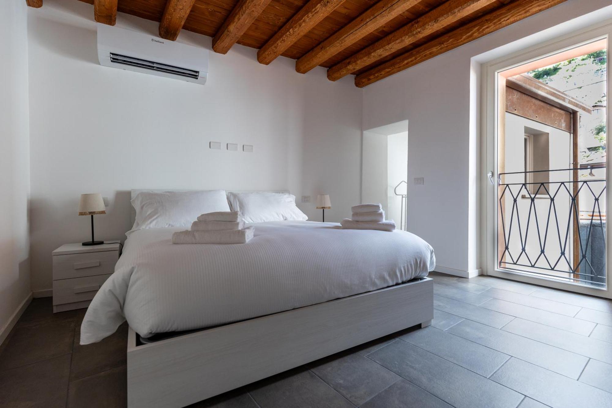Piazza Del Lago Suites Μενάτζιο Εξωτερικό φωτογραφία