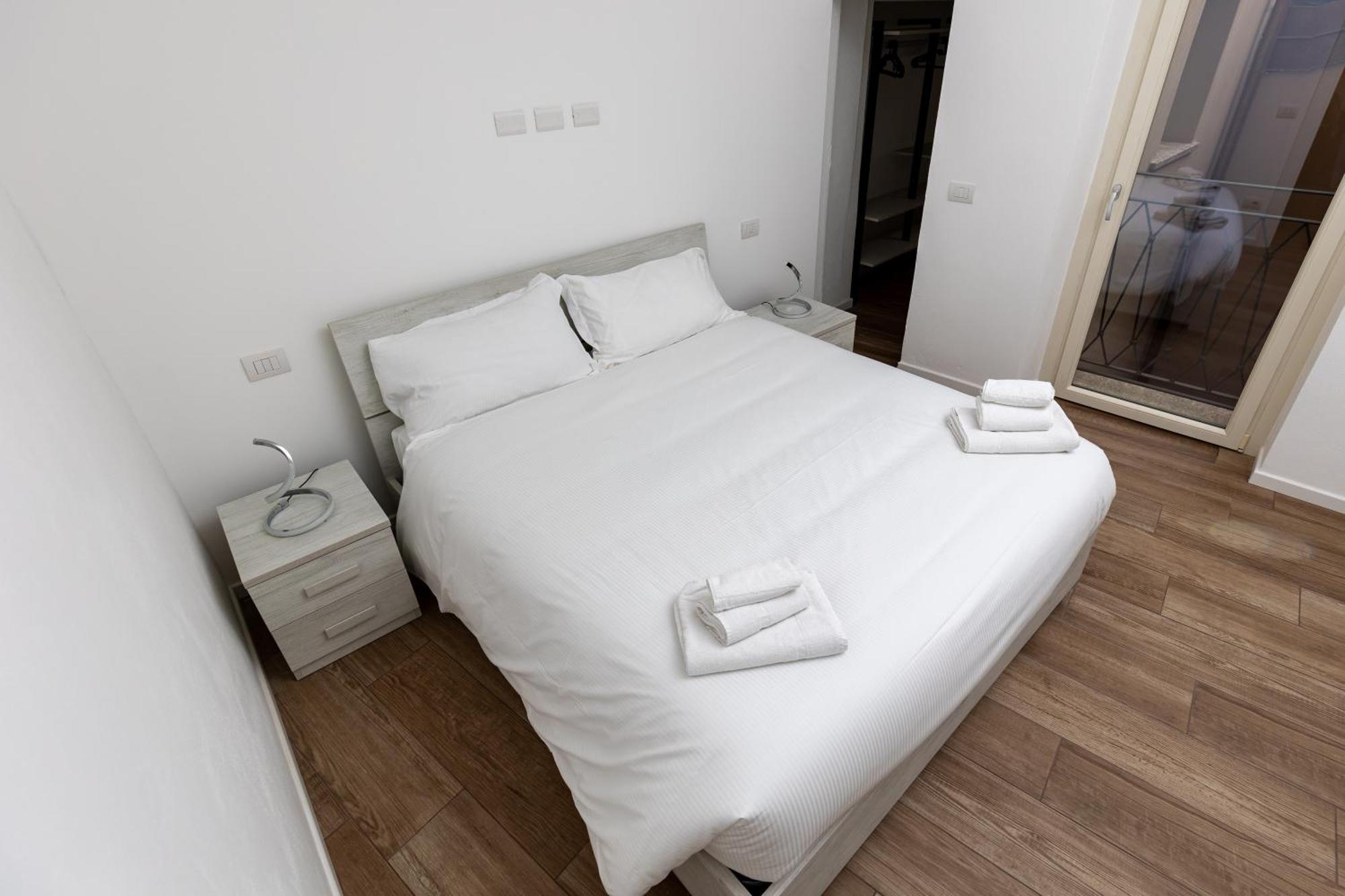 Piazza Del Lago Suites Μενάτζιο Εξωτερικό φωτογραφία